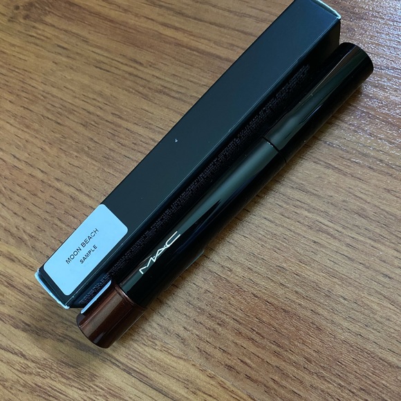 MAC ‘Moon Beach’ Sheen Supreme Gloss - RARE - Picture 3 of 5